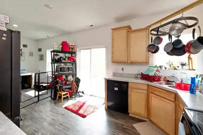 1555 N Creekwater Pass, Greenfield, IN 46140 - Photo 11