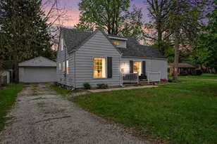 769 S Calumet Rd, Chesterton, IN 46304 - Photo 3