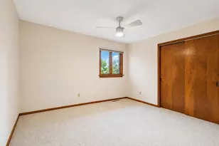 8210 Tapper Ave, Munster, IN 46321 - Photo 9
