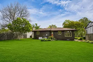 8210 Tapper Ave, Munster, IN 46321 - Photo 15