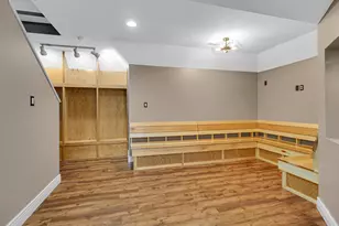 735 Pintail Ln, Hobart, IN 46342 - Photo 35