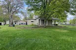 1001 Earl Rd, Michigan City, IN 46360 - Photo 7