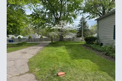 1001 Earl Road, Michigan City, IN 46360 - Photo 9