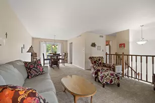 3697 Kingsway Dr, Crown Point, IN 46307 - Photo 7