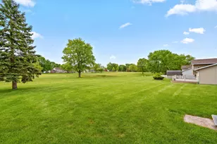 3697 Kingsway Dr, Crown Point, IN 46307 - Photo 23