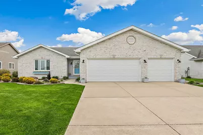 557 Rose Bush Lane, Dyer, IN 46311 - Photo 1