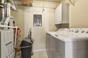 1096 Lakewood Ct, Schererville, IN 46375 - Photo 21
