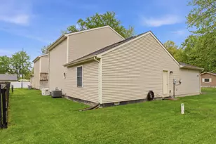 829 Johnson St, Westchester Township, IN 46304 - Photo 21