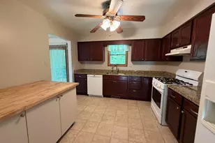 1318 Brandywine Rd, Crown Point, IN 46307 - Photo 9