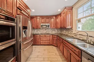 221 Shady Oak Dr, Michigan City, IN 46360 - Photo 11
