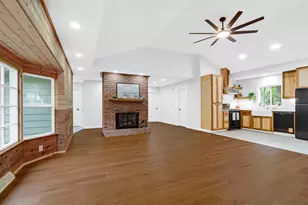 1248 Dogwood Dr, Chesterton, IN 46304 - Photo 5