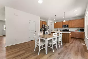 2304 Dunewood St, Portage, IN 46368 - Photo 9
