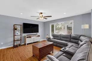 235 E 13th St, Hobart, IN 46342 - Photo 3