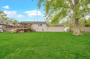 235 E 13th St, Hobart, IN 46342 - Photo 25