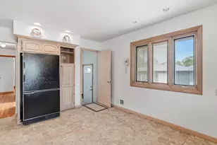 9247 Cottage Grove Ave, Highland, IN 46322 - Photo 13