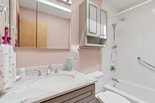 9247 Cottage Grove Ave, Highland, IN 46322 - Photo 17
