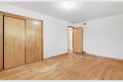 9247 Cottage Grove Avenue, Highland, IN 46322 - Photo 19