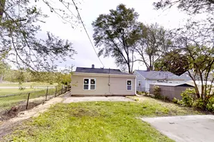907 Central Ave, Gary, IN 46407 - Photo 35