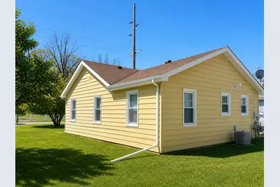 5702 Mulberry Avenue, Portage, IN 46368 - Photo 3