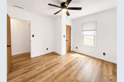 5702 Mulberry Avenue, Portage, IN 46368 - Photo 5