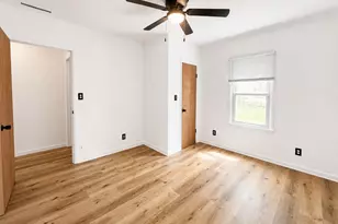 5702 Mulberry Ave, Portage, IN 46368 - Photo 5