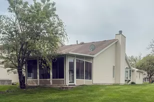 2242 Deerpath Dr W, Schererville, IN 46375 - Photo 23