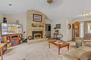 12181 N 332E, Demotte, IN 46310 - Photo 19