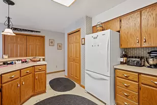 12181 N 332E, Demotte, IN 46310 - Photo 25