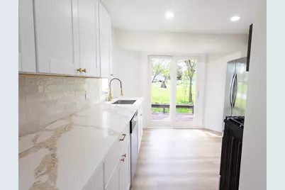 11105 W 105th Place, Saint John, IN 46373 - Photo 11