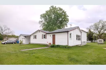 607 E Washington Street, Morocco, IN 47963 - Photo 1