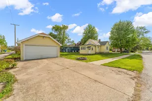 718 N Grant St, Crown Point, IN 46307 - Photo 21