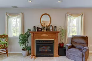 2515 Longwood Dr, Highland, IN 46322 - Photo 9