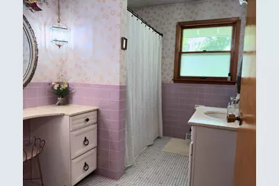 2256 W 57th Place, Merrillville, IN 46410 - Photo 17
