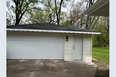 2256 W 57th Place, Merrillville, IN 46410 - Photo 3