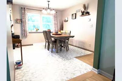 2256 W 57th Place, Merrillville, IN 46410 - Photo 9