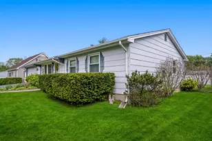 627 Olympia Rd, Valparaiso, IN 46385 - Photo 3