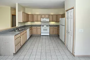 378 Ballenisle Ct, Chesterton, IN 46304 - Photo 9
