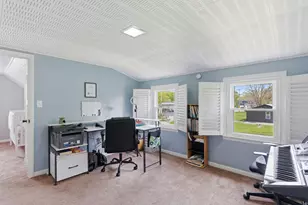 131 N 18th St, Chesterton, IN 46304 - Photo 19