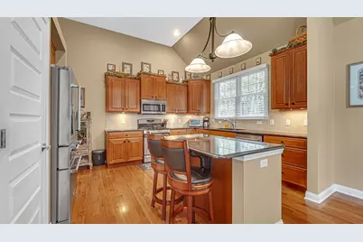 239 Edgewood Drive, Valparaiso, IN 46385 - Photo 7