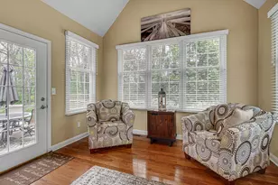 239 Edgewood Dr, Valparaiso, IN 46385 - Photo 11