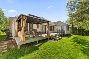 289 Dawn Dr, Valparaiso, IN 46385 - Photo 39