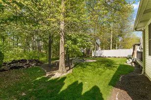 289 Dawn Dr, Valparaiso, IN 46385 - Photo 35