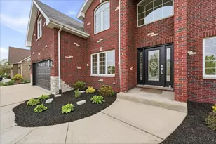 10407 Golden Arch Ave, Saint John, IN 46373 - Photo 5