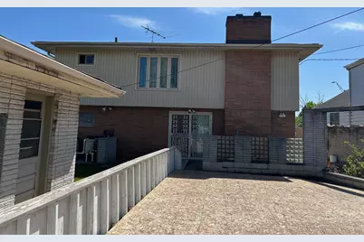 2048 Roosevelt Place, Gary, IN 46404 - Photo 5