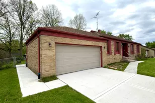 1385 Brandywine Rd, Crown Point, IN 46307 - Photo 3