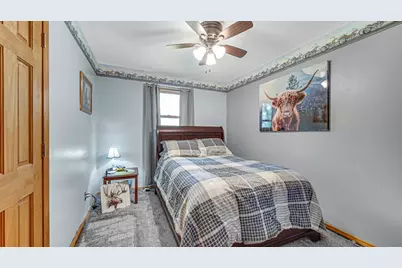 746 W 700 N, Hobart, IN 46342 - Photo 25
