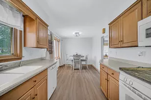 3131 Strong St, Highland, IN 46322 - Photo 11