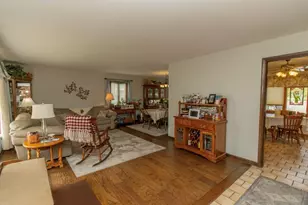 9838 Redbud Rd, Munster, IN 46321 - Photo 5