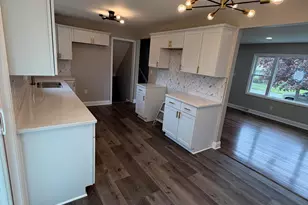 621 E 52nd Ave, Merrillville, IN 46410 - Photo 25