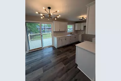 621 E 52nd Avenue, Merrillville, IN 46410 - Photo 7